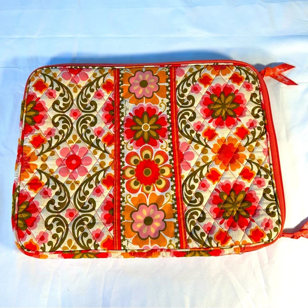 Vera Bradley Floral Party Lap Top case, Lap Top Sleeve, coral, orange, pink